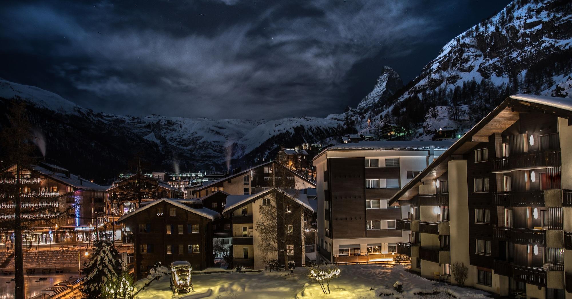 Schweizerhof Zermatt - A Small Luxury Hotel Eksteriør bilde